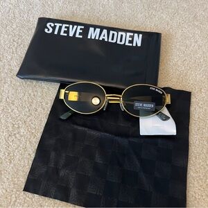 Steve Madden sunglasses